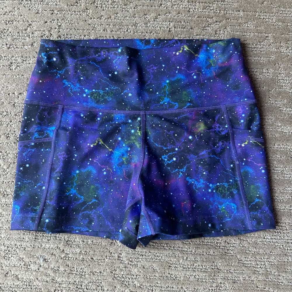 CVG Galaxy print 2.5” shorts